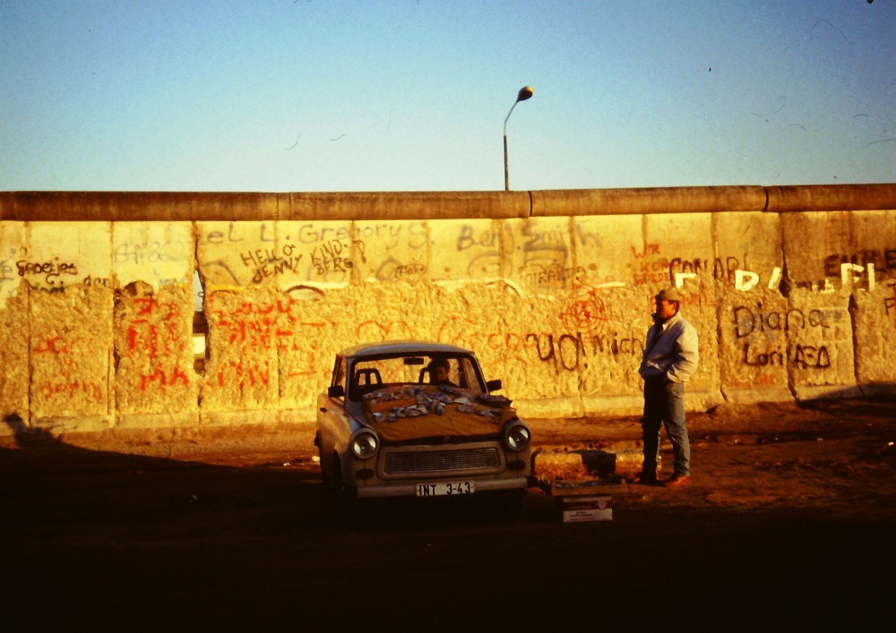 the fall of the Berlin Wall